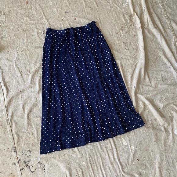 Vintage 40s navy and white polka dot rayon 1940s blouse and skirt set - Picture 10 of 12